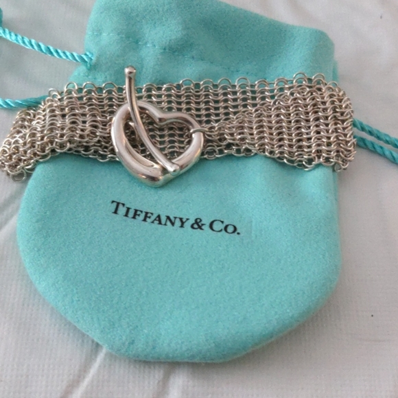 TIFFANY & Co. Silver Heart Mesh Bracelet - Picture 3 of 3